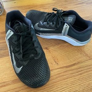 Womens Nike Metcon 6. Size 9